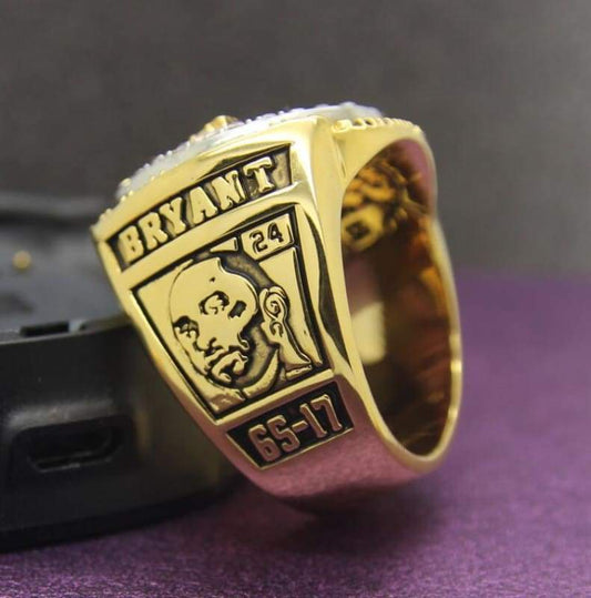 Los Angeles Lakers NBA Championship Ring (2009) - Premium Series