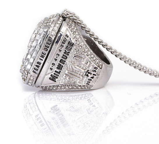 Milwaukee Bucks NBA Championship Ring (2021) - Standard Series