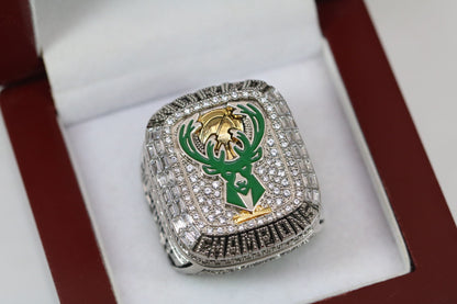 Milwaukee Bucks NBA Championship Ring and Pendant Necklace Replica Set (2021) - Premium Series