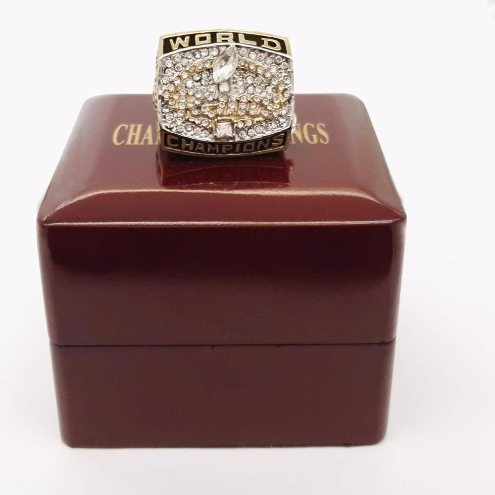 Los Angeles Rams NFL Championship Ring (1999)