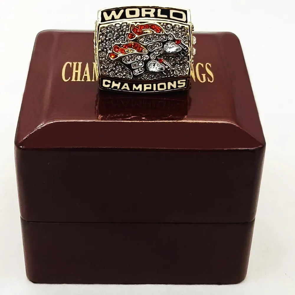 Denver Broncos NFL Championship Ring  (1998)