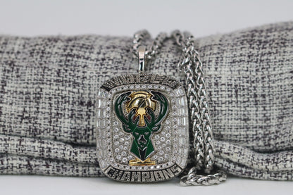 Milwaukee Bucks NBA Championship Ring and Pendant Necklace Replica Set (2021) - Premium Series