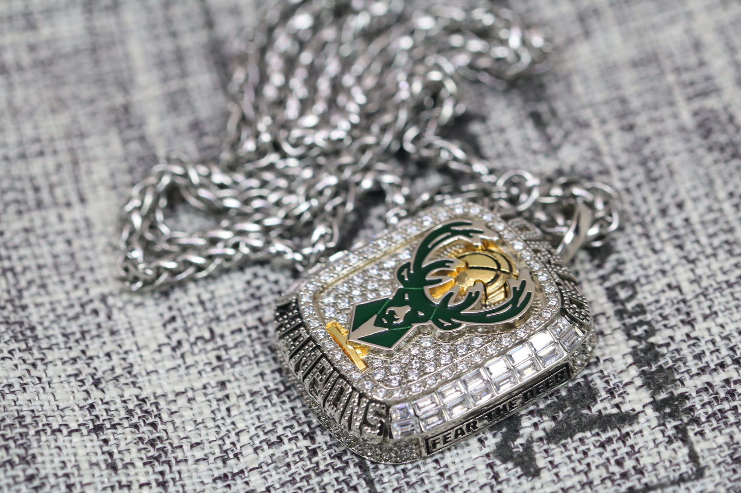Milwaukee Bucks NBA Championship Ring and Pendant Necklace Replica Set (2021) - Premium Series