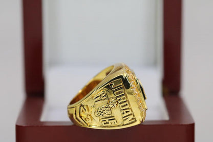 Chicago Bulls NBA Championship Ring (1992) - Premium Series