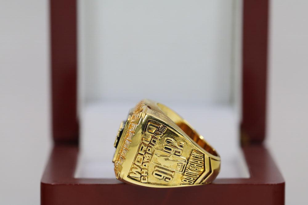 Chicago Bulls NBA Championship Ring (1992) - Premium Series