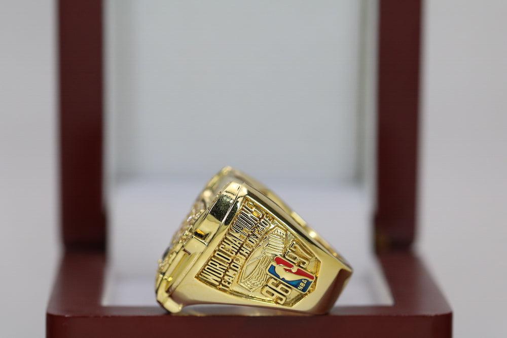 Chicago Bulls NBA Championship Ring (1997) - Premium Series
