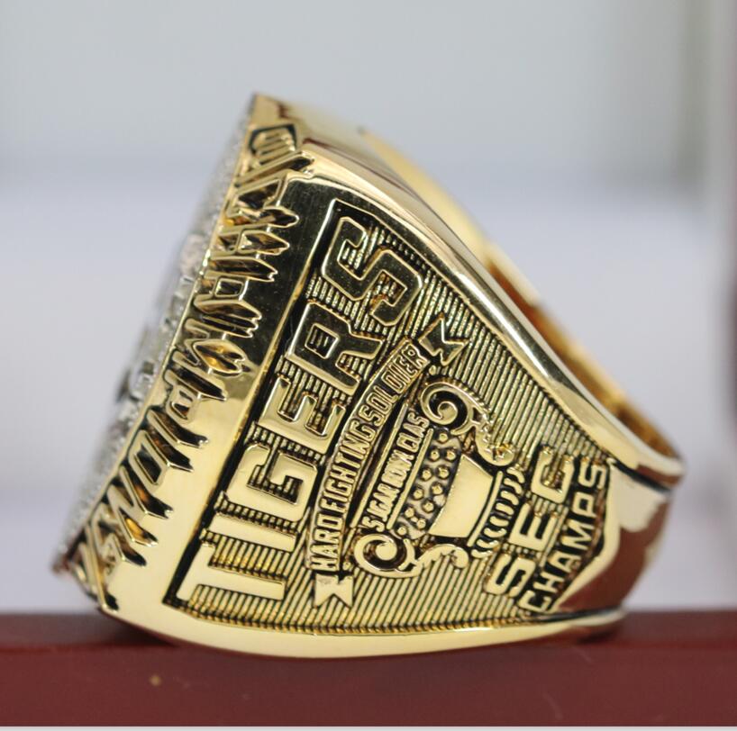 Auburn Tigers College Football National Championship Ring (2004) - Premium Series