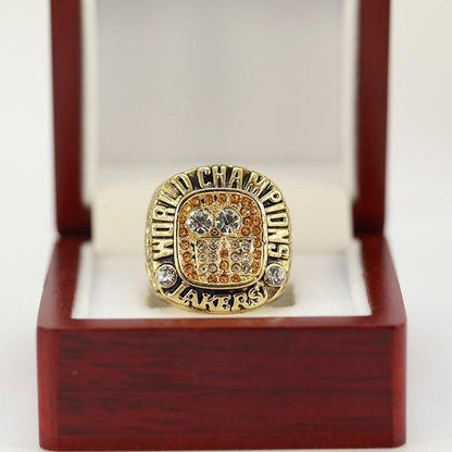 Los Angeles Lakers NBA Championship Ring (2001) - Kobe Bryant