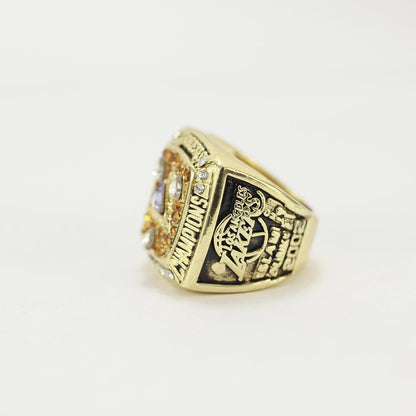 Los Angeles Lakers NBA Championship Ring (2002) - Kobe Bryant
