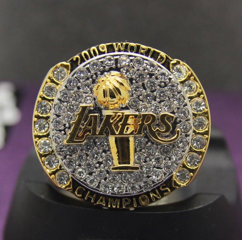 Los Angeles Lakers NBA Championship Ring (2009) - Premium Series