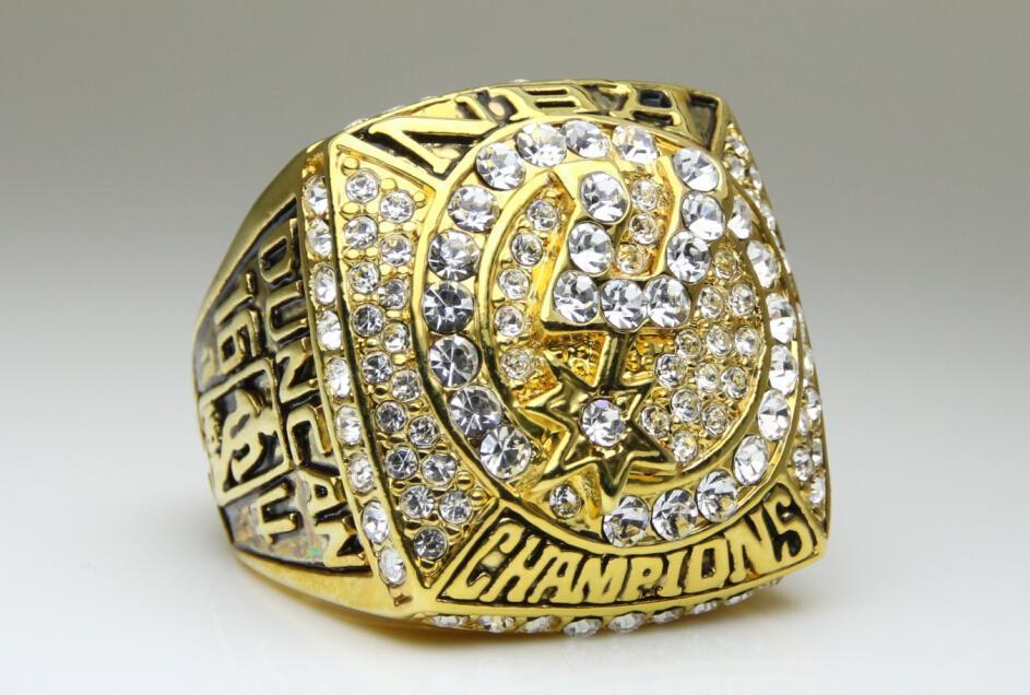 San Antonio Spurs NBA Championship Ring (2007) - Tim Duncan