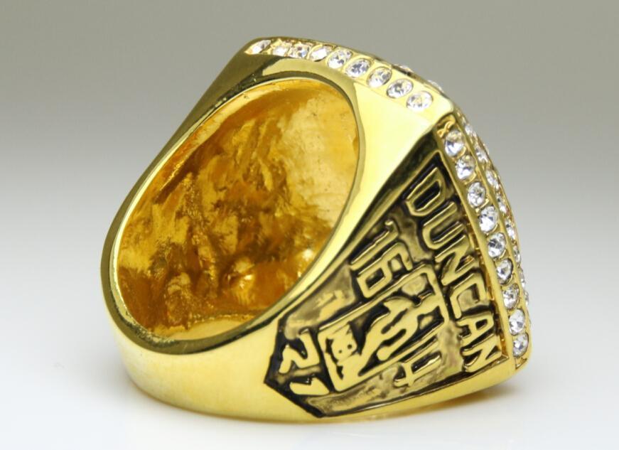 San Antonio Spurs NBA Championship Ring (2007) - Tim Duncan