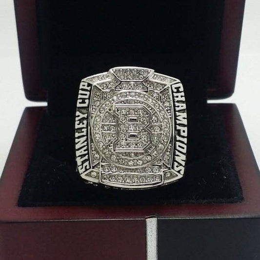 Boston Bruins Stanley Cup Ring (2011) - Premium Series
