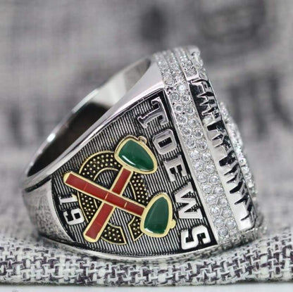 Chicago Blackhawks Stanley Cup Ring (2010) - Premium Series