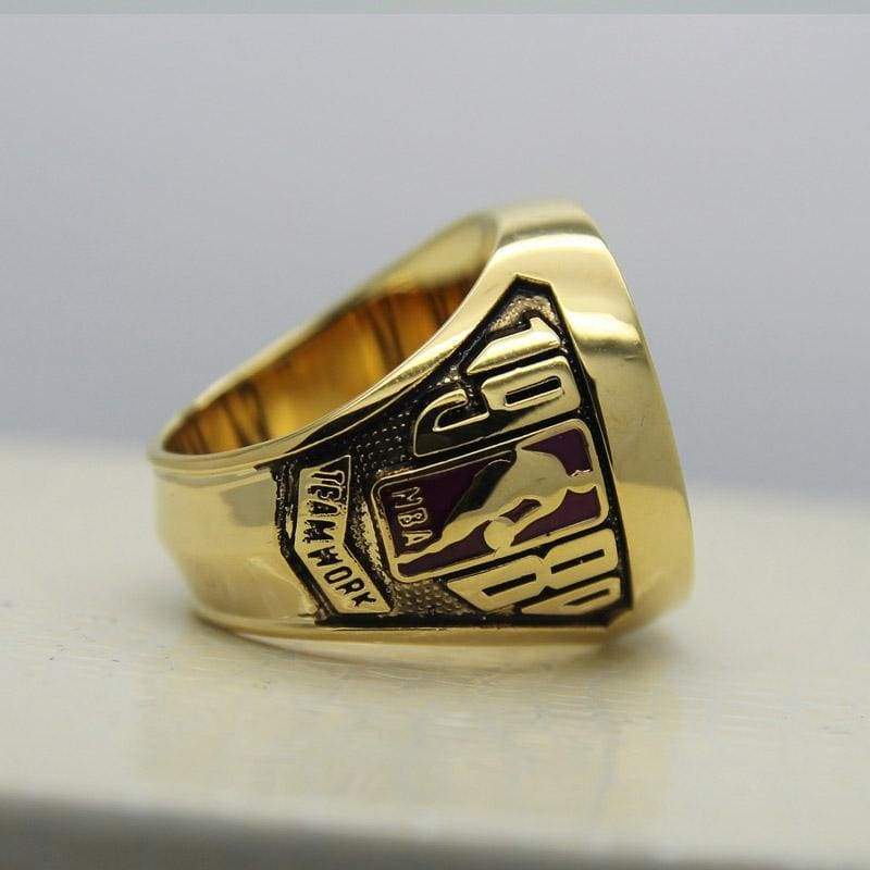Los Angeles Lakers NBA Championship Ring (1980) - Premium Series