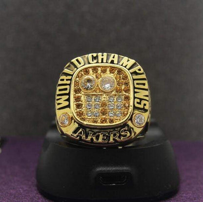 Los Angeles Lakers NBA Championship Ring (2001) - Premium Series