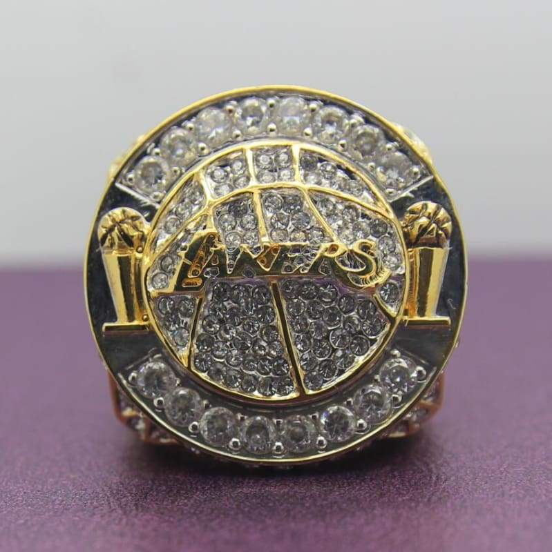 Los Angeles Lakers NBA Championship Ring (2010) - Premium Series